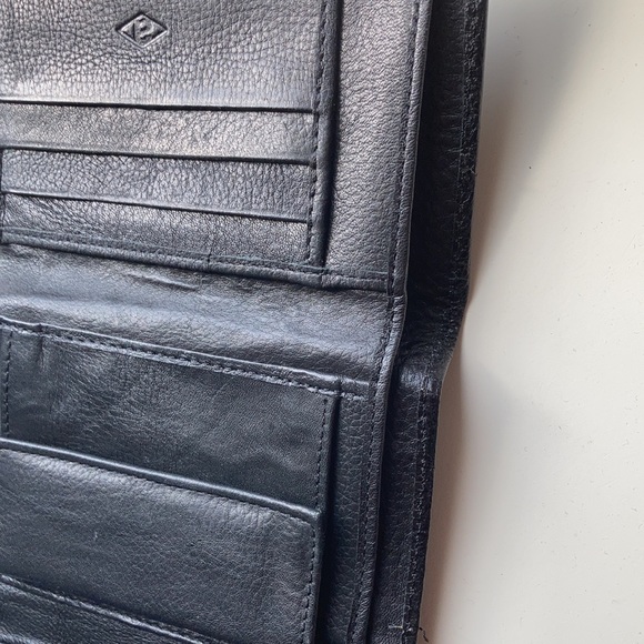 Pentacare Unisex Wallet - Picture 7 of 7